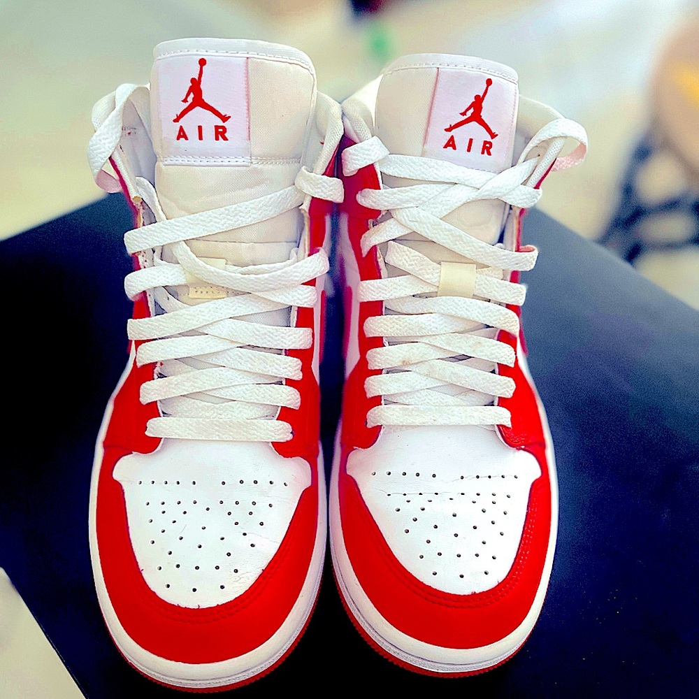 Air Jordan 1 habanero Red Nike Sneakers Size 8 Mens